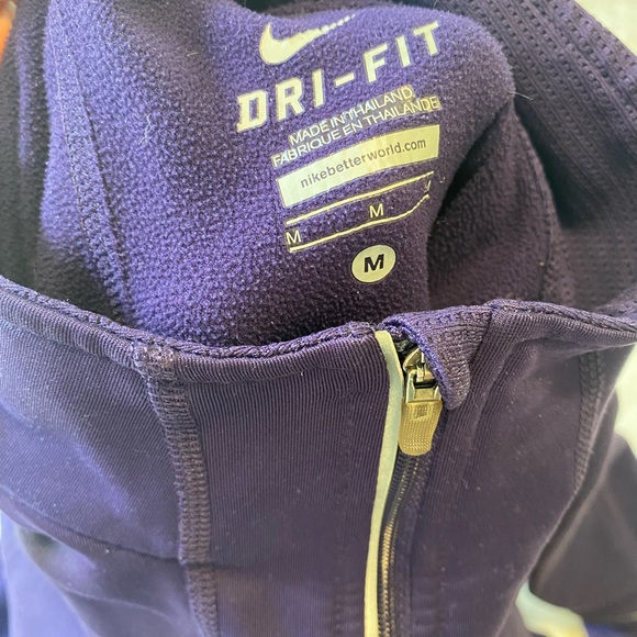 Nike fleece running layer - Picture 3 of 4